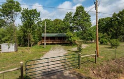 270 Dry Bone Rd, Ash Flat, AR 72513