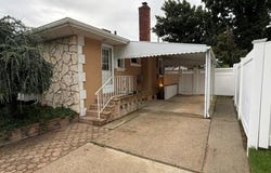 392 Coleridge Street, Levittown, NY 11756