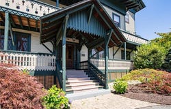 35 Chastellux Avenue, Newport, RI 02840