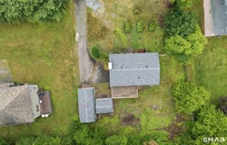 8 Phelps Lane, Deep River, CT 06417