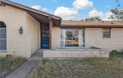 124 FM 1996, Oglesby, TX 76561