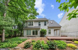 2300 YVONNES WAY, VIENNA, VA 22027