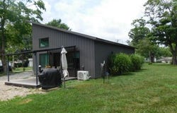 203 E 5th Street, Kinmundy, IL 62854