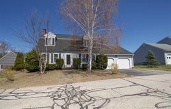 16 Old Orchard Way, Manchester, NH 03103
