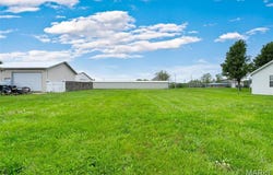 108 E Harrisonville Drive, Valmeyer, IL 62295