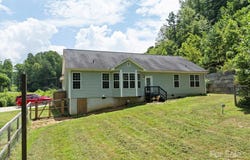 425 Little Cove Creek Drive, Saluda, NC 28773
