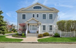77 Front Street, South Jamesport, NY 11970