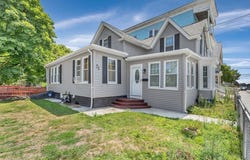 54 Phillips St, Lawrence, MA 01843
