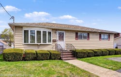 521 4th Avenue, Scranton, PA 18505