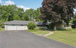 2355 N 147th St, Brookfield, WI 53005
