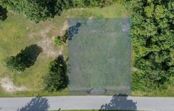 178 Vacation Ln., Waveland, MS 39576
