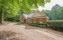 1498 Pinyan, Canton, GA 30115
