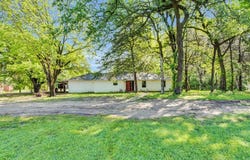 1047 Batchler Road, Red Oak, TX 75154