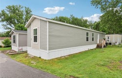 8323 Eagle Road unit: 37, Kirtland, OH 44060