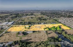 21602 Martin LN, Pflugerville, TX 78660