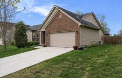 285 Gleneagles Way, Versailles, KY 40383