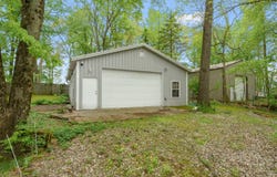 50748 W Bay Road, Dowagiac, MI 49047