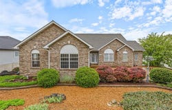 9623 E Vista Drive, Hillsboro, MO 63050