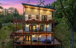 1040 old cartertown Road, Gatlinburg, TN 37738