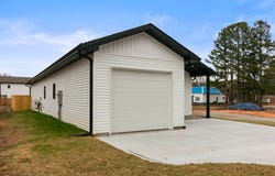 14 Warren St, PARIS, TN 38242