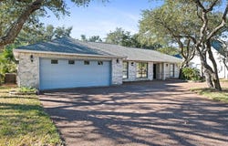 711 Waterwood, ROCKPORT, TX 78382