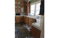 910 W 13th St, Grand Island, NE 68801