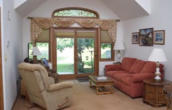 N21w24191 Dorchester Dr, Pewaukee, WI 53072