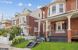 34 E 23RD STREET, CHESTER, PA 19013