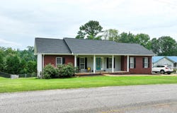 1520 CLAIRMONT DRIVE, WEAVER, AL 36277