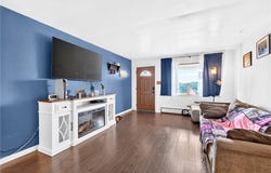 715 Locust Ln, Charleroi Boro, PA 15022
