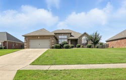 6137 Remington Drive, Bryant, AR 72022