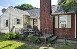 101 E Indiana Avenue, Morocco, IN 47963