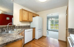 525 ERICSSON DRIVE, CANAL FULTON, OH 44614
