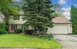 7702 Sunderland Drive, Fort Wayne, IN 46835-1246