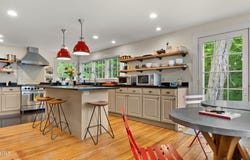 8 Yale Hill Rd, Stockbridge, MA 01262