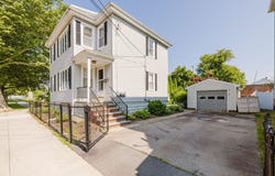 1004 Slade St, Fall River, MA 02724