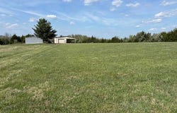 180 Gandertown Road, Loretto, KY 40037
