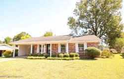 665 Scenic Drive, Grenada, MS 38901