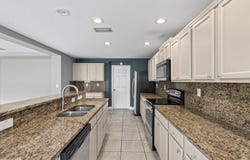 7335 BRIDGEVIEW Drive, WESLEY CHAPEL, FL 33545
