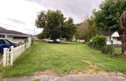 33 Justice Addition Circle, Logan, WV 25601