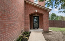 6828 Walkup LN, Austin, TX 78747