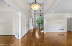 1701 Sylvan Cir, Goshen, KY 40026