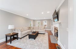 6 Knowlton Court, Bristol, RI 02809