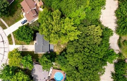 8132 Pinehurst Drive, Parma, OH 44129