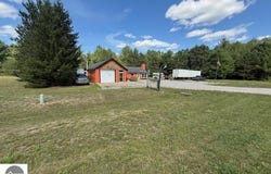 5 W Federal Highway, Roscommon, MI 48653