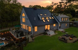 40 Charlotte Avenue, North Kingstown, RI 02874