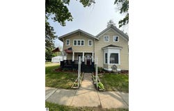 310 E Gilson Street, Edmore, MI 48829