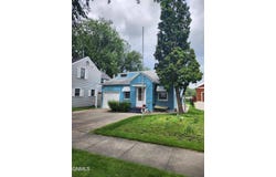 318 C Avenue West, Bismarck, ND 58501