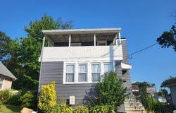 206 E CENTER AVENUE, MAPLE SHADE, NJ 08052