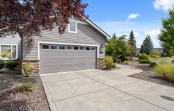 115 Sandridge Way, Eagle Point, OR 97524